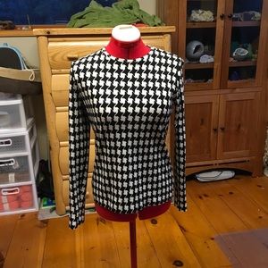 Jones New York Signature hounds tooth top